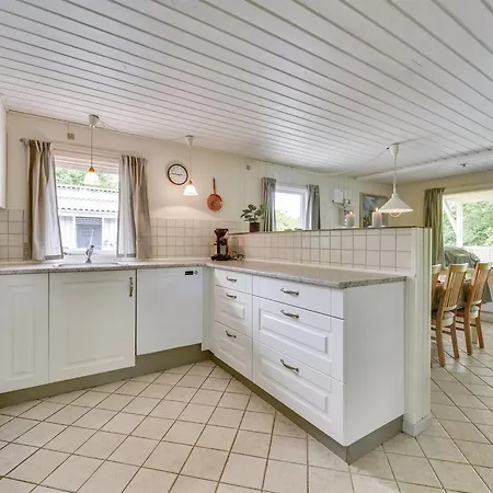 Elizabeth - 400m To The Fjord By Interhome *