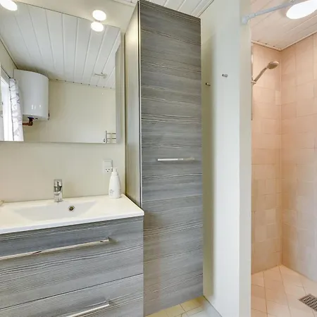 Elizabeth - 400m To The Fjord By Interhome Feriehus *