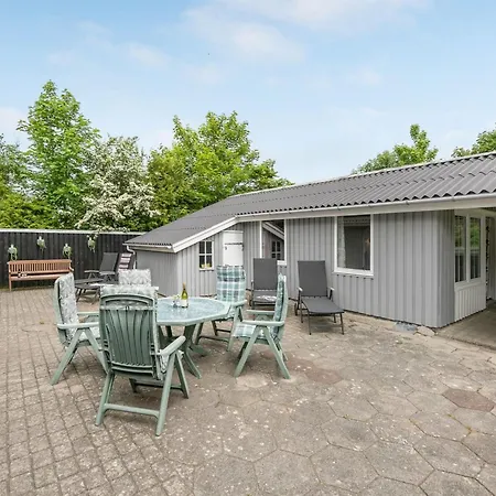 Elizabeth - 400m To The Fjord By Interhome *